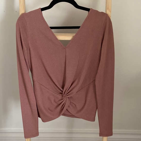 Dynamite Twist Back Top - Picture 5 of 7